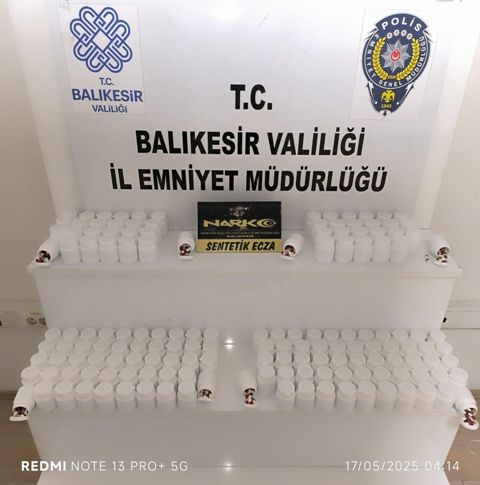 Balıkesir'de Sentetik Ecza Hap Ele Geçirildi